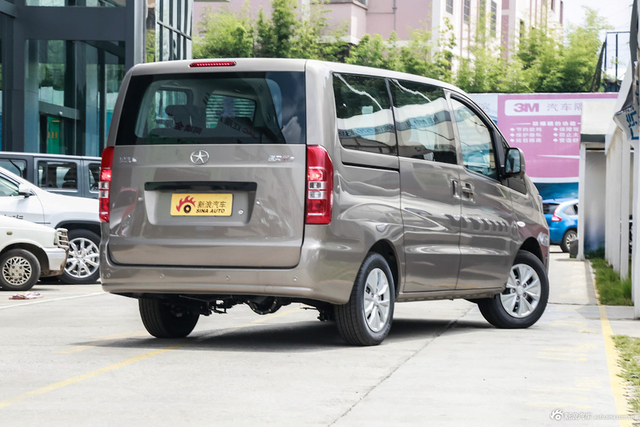 2015款瑞风M3 1.6L手动豪华型