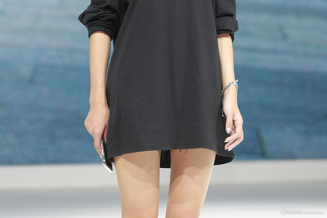 车模彩排瞬间，小姐姐素颜便装也有料