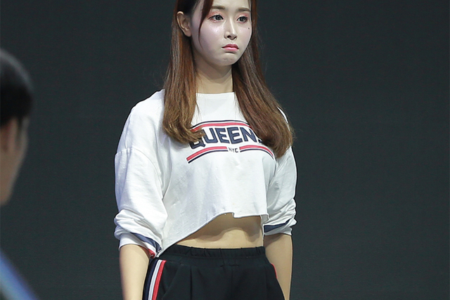 车模彩排瞬间，小姐姐素颜便装也有料