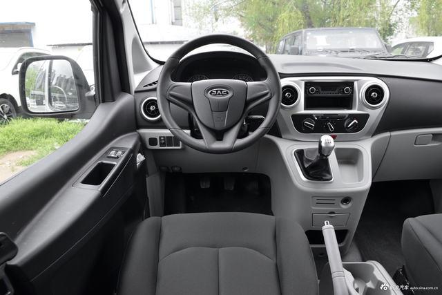 2018款瑞风M3 1.6L手动速运版5座