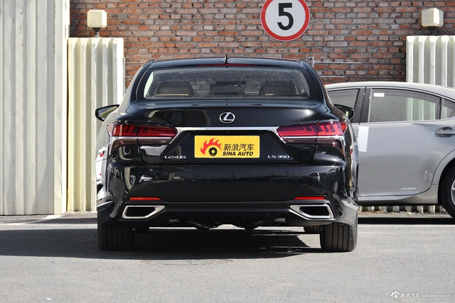 2018款雷克萨斯LS 3.5L自动350豪华版