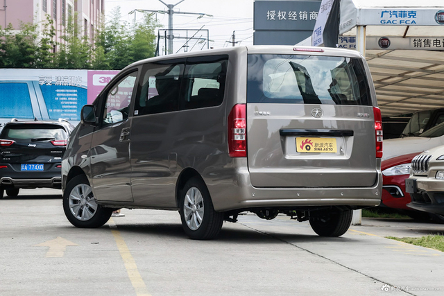 2015款瑞风M3 1.6L手动豪华型