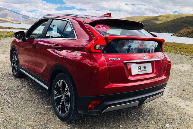 Eclipse重现 三菱全新紧凑级轿跑SUV-奕歌