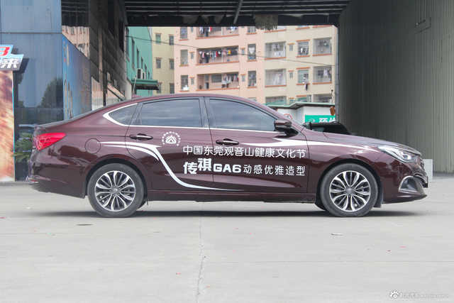 2016款传祺GA6 1.5T自动豪华版235T 