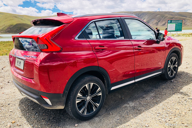 Eclipse重现 三菱全新紧凑级轿跑SUV-奕歌