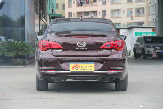 2016款传祺GA6 1.5T自动豪华版235T 