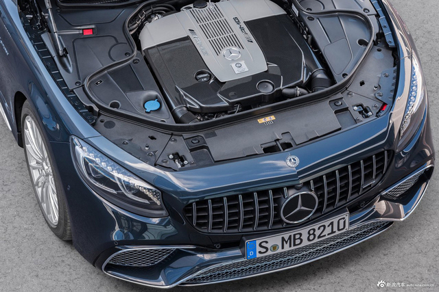 奔驰发布新款S级敞篷官图 33颗OLED尾灯帅炸！