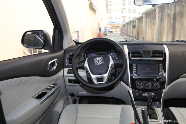 2016款风行S500 1.6L自动尊享型