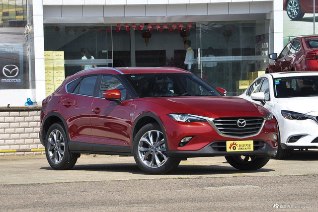 2018款马自达CX-4 2.5L自动四驱蓝天激情版