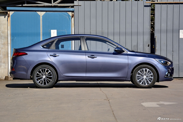 2017款悦动1.6L自动悦心版DLX