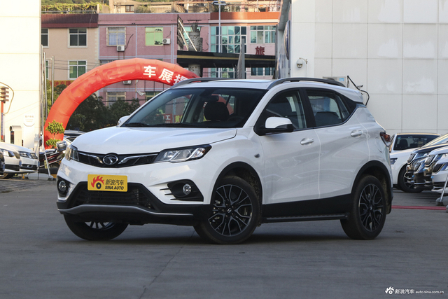 2018款东南DX3 1.5T自动尊贵型 