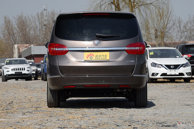 2017款GL8 2.5L自动舒适型