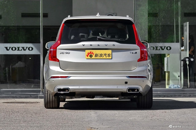 2018款沃尔沃XC90升级版 2.0T自动 T6智尊版