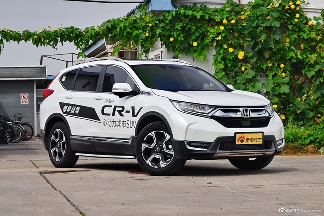 2017款CR-V 1.5T 240TURBO自动四驱尊耀版