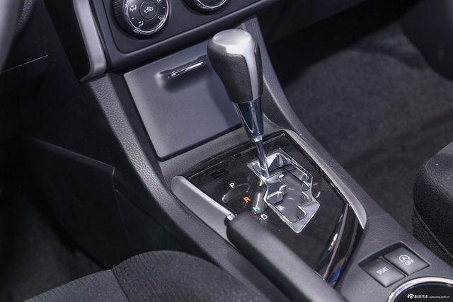 成都车展新车抢先看 实拍丰田卡罗拉