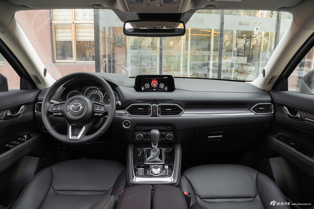 高清实拍长安马自达CX-8