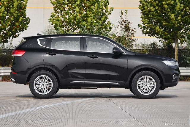 2017款哈弗H6 换代1.3T自动两驱时尚型蓝标