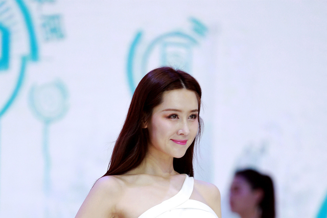 广州车展车模已到位 要不要提前看看？