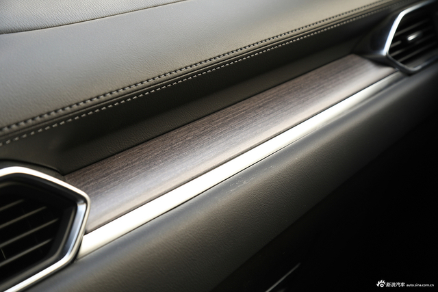 高清实拍长安马自达CX-8