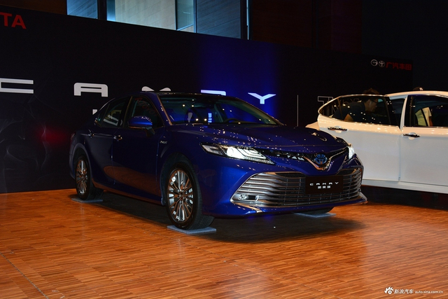 2018款凯美瑞2.5L 混动版