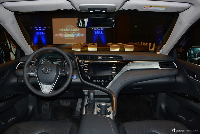 2018款凯美瑞2.5L 混动版