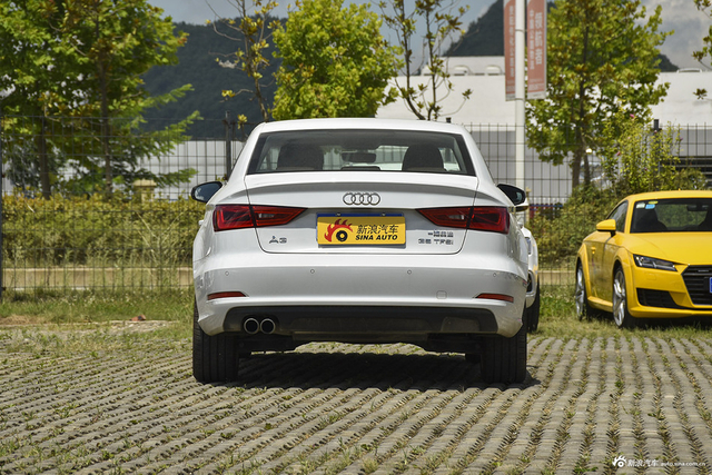 2016款奥迪A3 1.4T自动Limousine 35TFSI风尚型