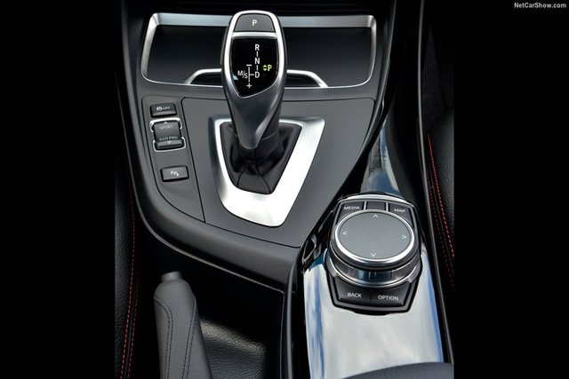 新款宝马1系曝光 或年底上市 品质提升