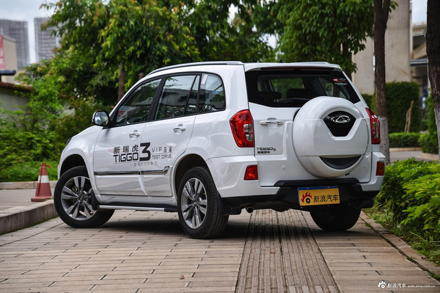 2016款瑞虎3 1.6L自动尊尚版