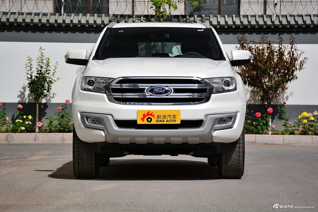 2017款撼路者2.0T自动四驱豪华版汽油5座