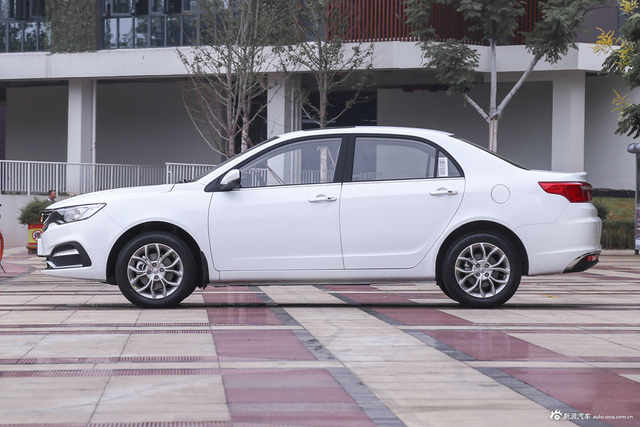 2018款吉利远景1.5L自动基本型