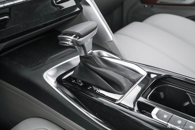 宝骏全新RS-5 内饰