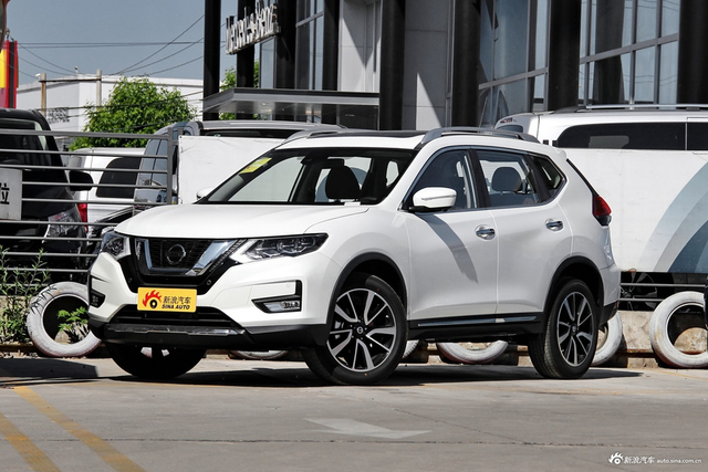 2017款奇骏2.5L自动CVT至尊版 4WD