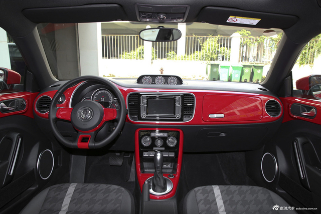 2018款甲壳虫1.2T自动魅舞红版180TSI