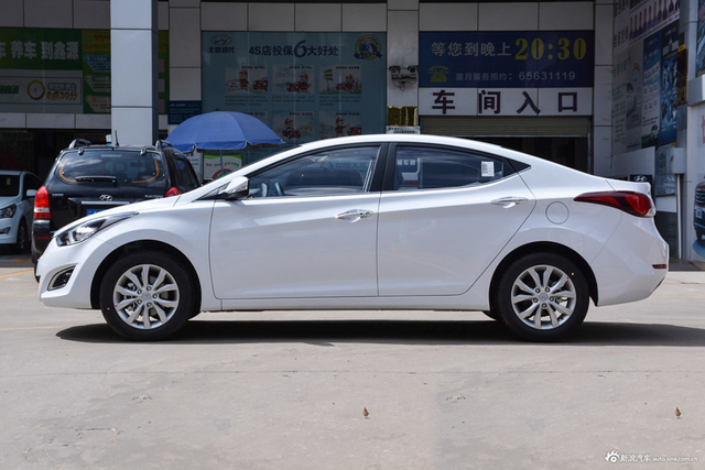 2016款朗动 1.6L自动尊贵型 