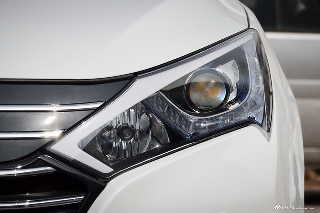 实拍比亚迪秦EV450