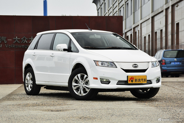 2017款比亚迪e6 400精英型