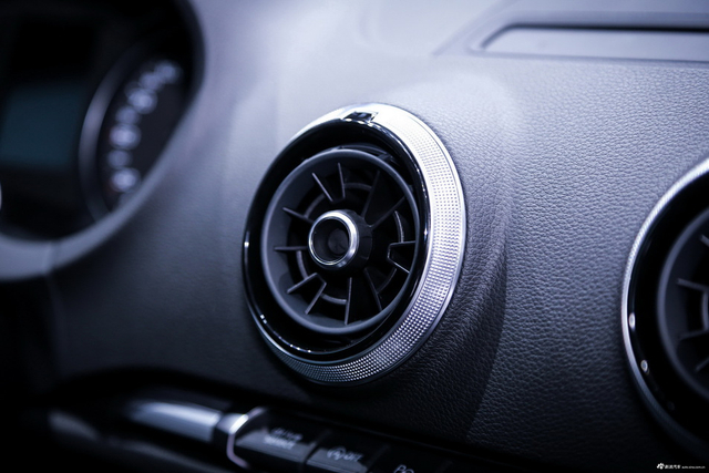 奥迪A3成1系三厢克星 优化升级后直逼宝马降价