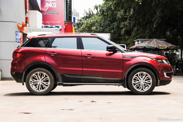 2015款陆风X7 2.0T自动全景旗舰版 中国红