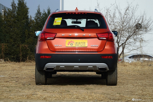 2016款哈弗H1 1.5L自动豪华型蓝标 时尚橙