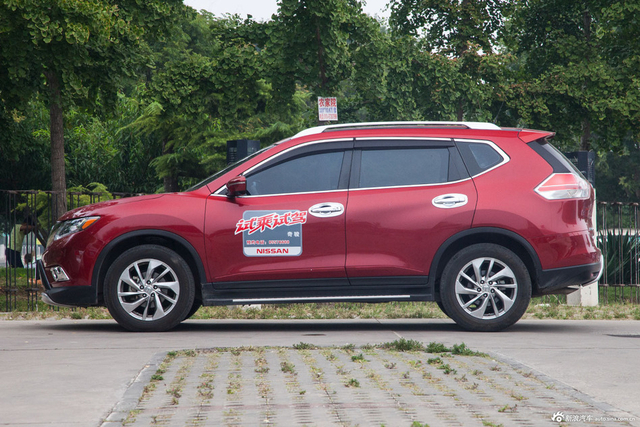 实拍日产全新奇骏 更具运动范