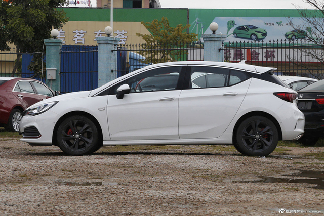 2016款威朗GS 1.5T自动纵情运动型20T 雪域白