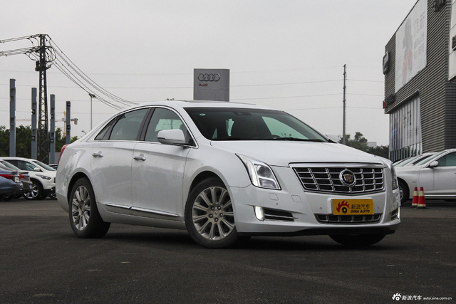 2015款XTS 2.0T自动28T豪华型 炫白