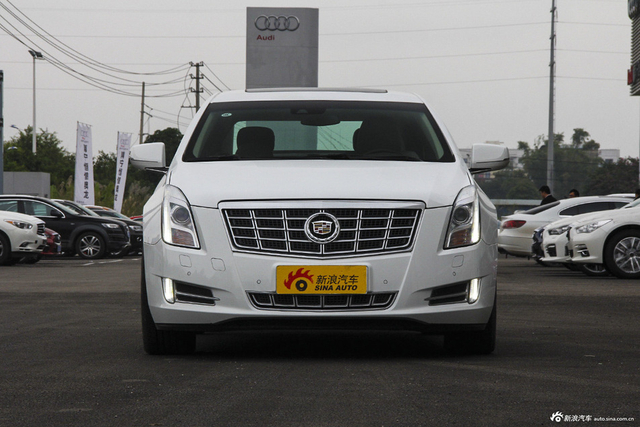 2015款XTS 2.0T自动28T豪华型 炫白