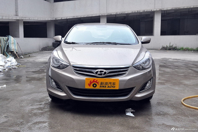 2012款朗动1.6L自动时尚型 典雅铜