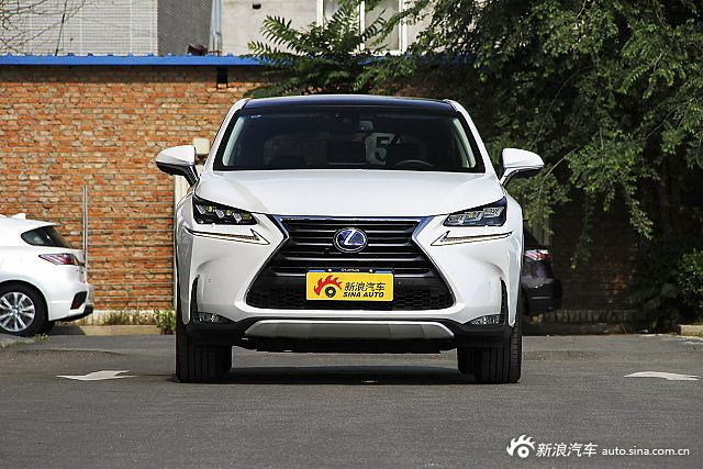 2015款雷克萨斯NX 300h全驱锋致版