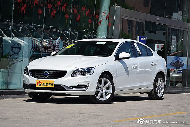 2015款沃尔沃S60L 2.0T自动 E驱混动 智越版