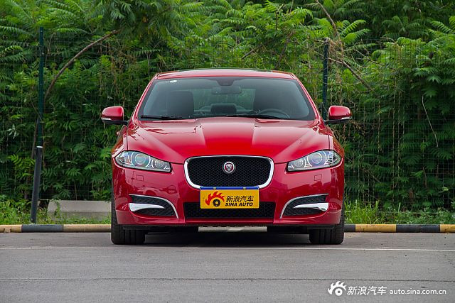 2015款捷豹XF 3.0 SC R-Sport豪华版